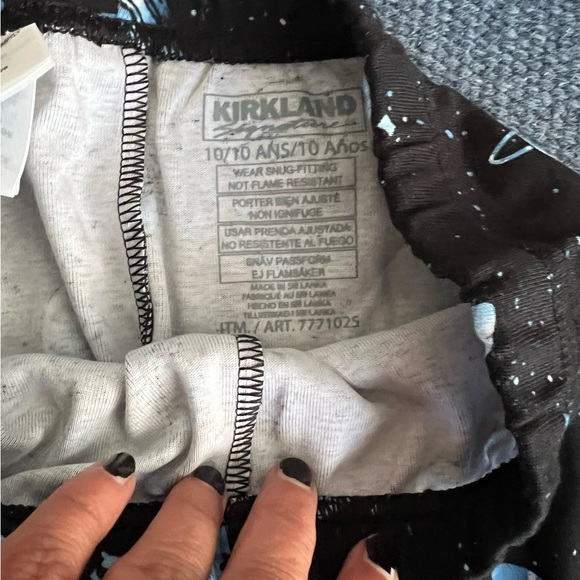 Bundle of 2 pajamas - NWOT size 10 - Picture 3 of 7